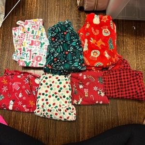 Girls size 7-8 Christmas bundle: 4 dresses 4 pajamas, Excellent condition🎄🎅🏻